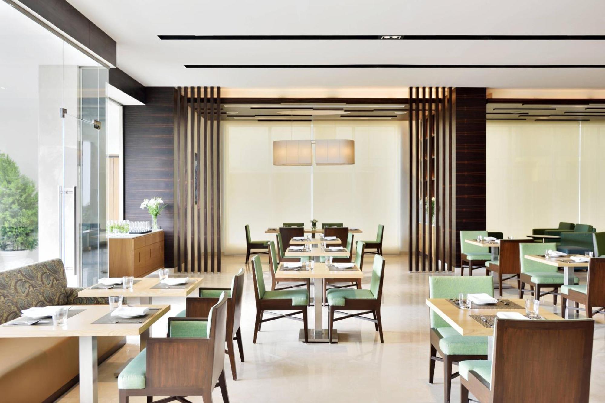 Fairfield By Marriott Indore Exterior foto