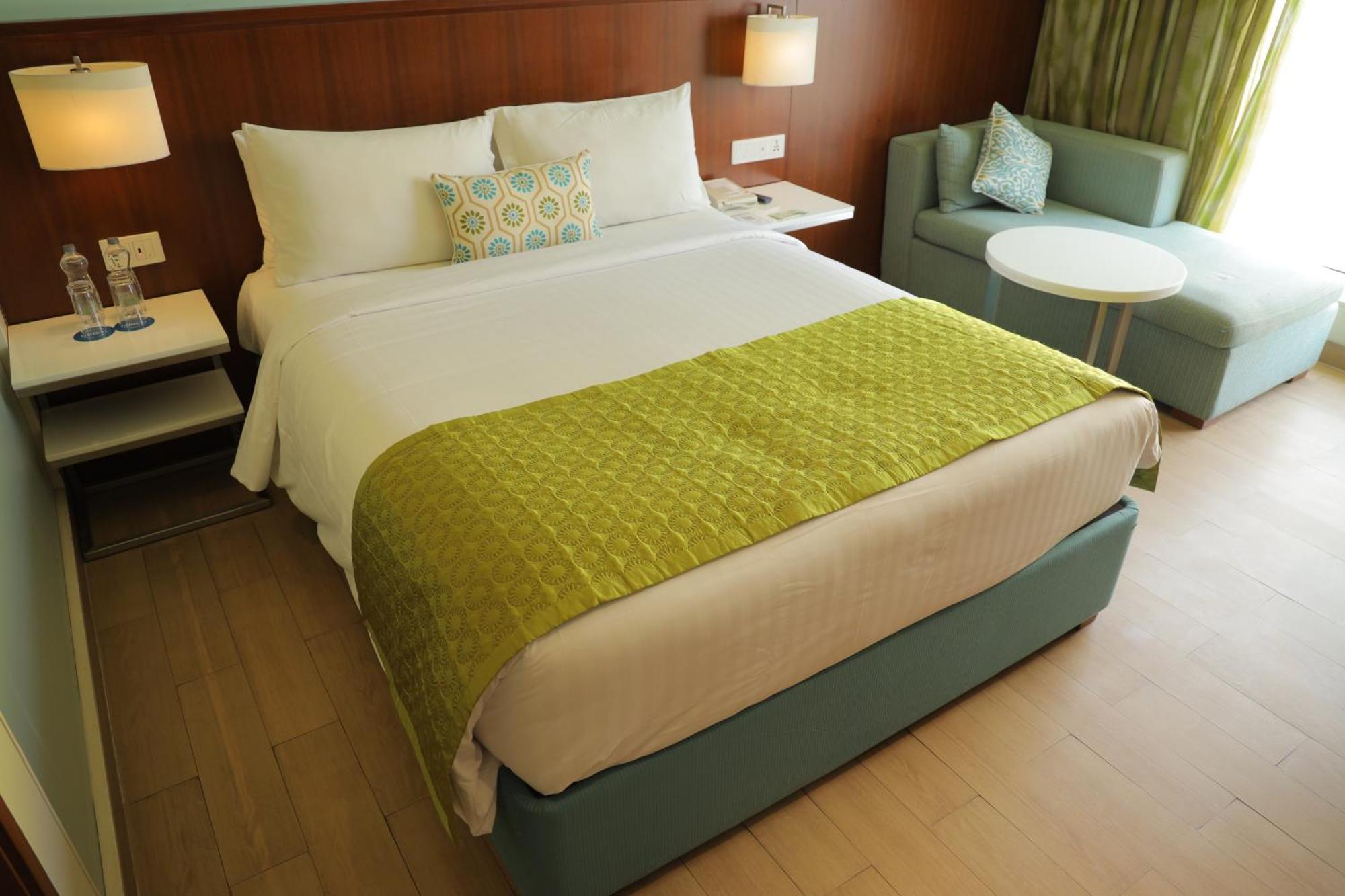 Fairfield By Marriott Indore Exterior foto