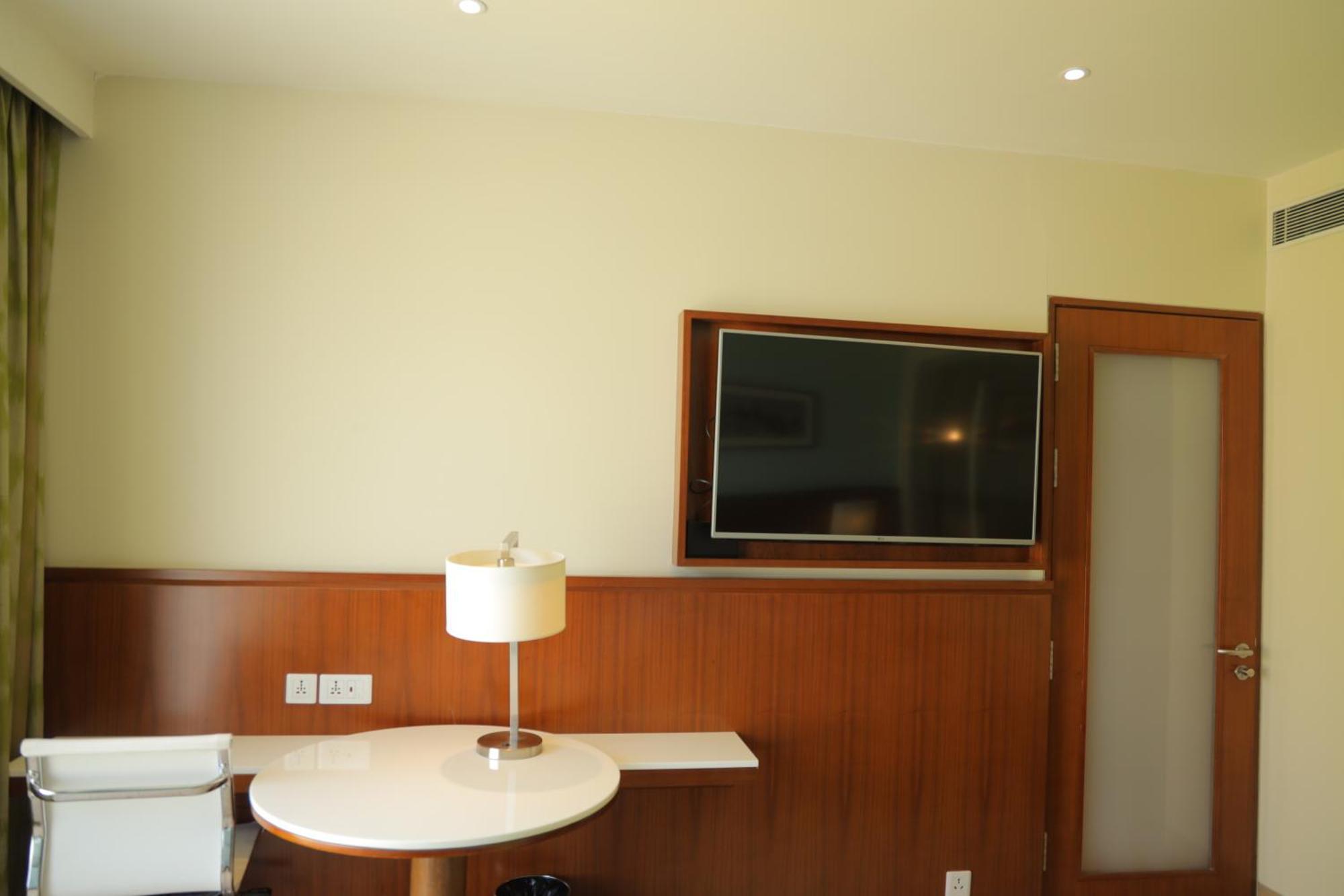 Fairfield By Marriott Indore Exterior foto