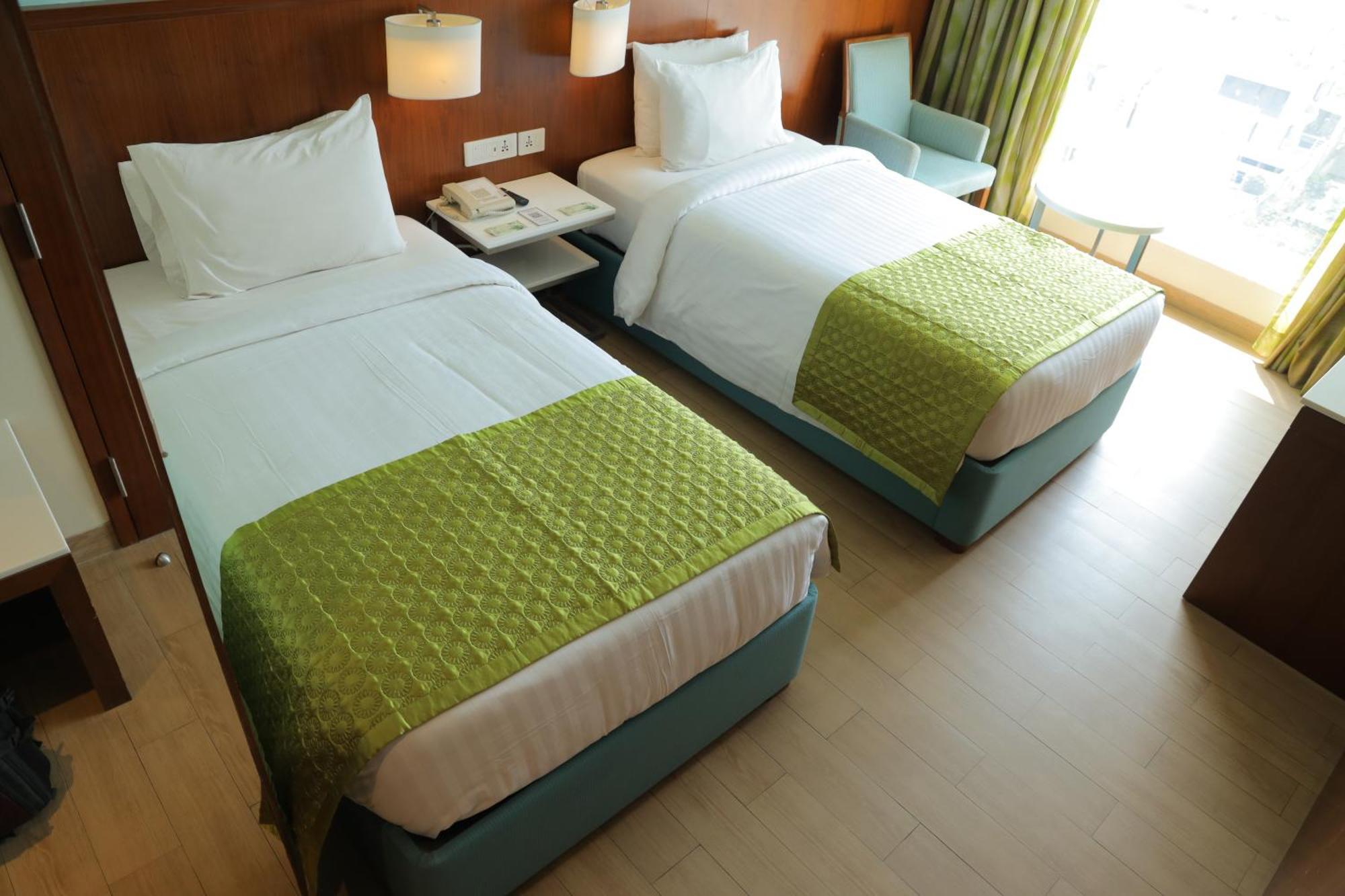 Fairfield By Marriott Indore Exterior foto