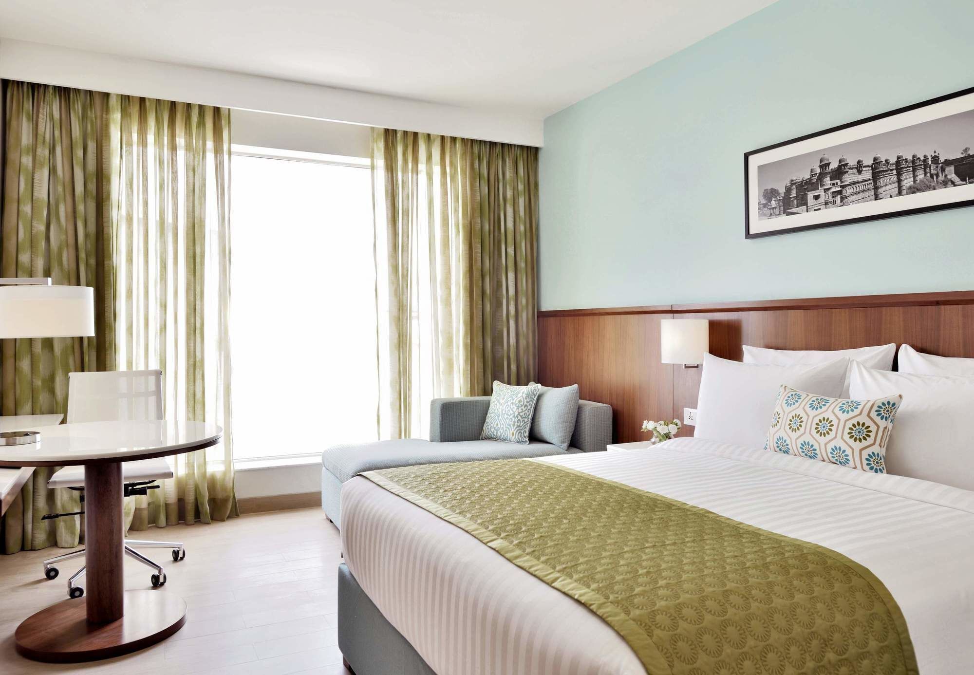 Fairfield By Marriott Indore Exterior foto